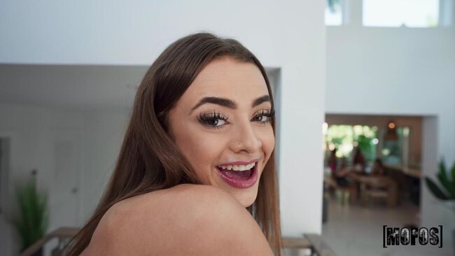 Откровенная фотосессия Nikki Nicole и Mike Ox с минетом и женским доминированием на природе — фото 19